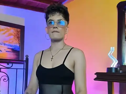 Zulyhenao online show from October 5, 2025, 1:15 am