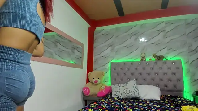 Stefany Andruw online show from November 12, 2025, 4:29 pm