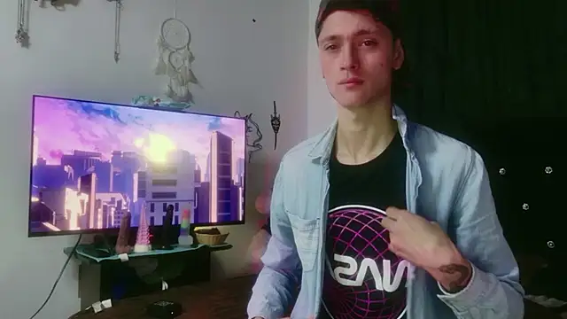 Tyler cat online show from November 20, 2025, 3:56 pm