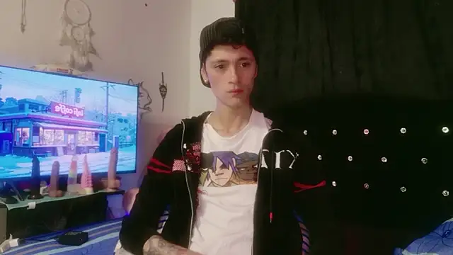 Snapshot of Tyler_cat chatting on December 18, 2025, 6:41 am Tyler cat online show from December 18, 2025, 6:41 am