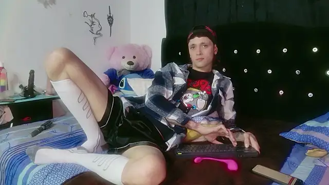 Snapshot of Tyler_cat chatting on January 7, 2026, 3:09 am Tyler cat online show from January 7, 2026, 3:09 am