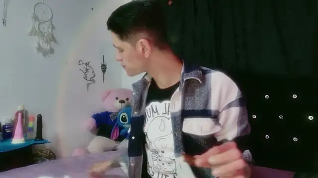 Snapshot of Tyler_cat chatting on February 2, 2026, 2:49 pm Tyler cat online show from February 2, 2026, 2:49 pm