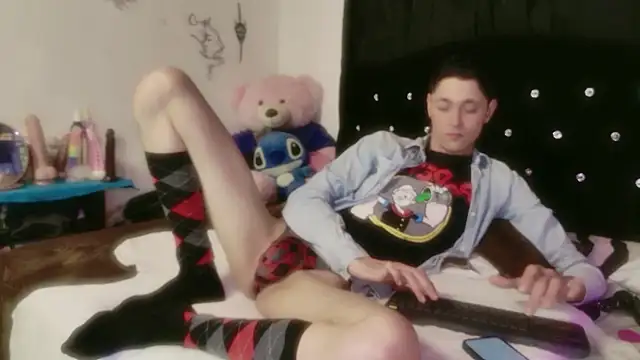 Snapshot of Tyler_cat chatting on February 14, 2026, 11:40 am Tyler cat online show from February 14, 2026, 11:40 am