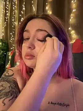 KellyMoors online show from February 12, 2026, 2:06 am