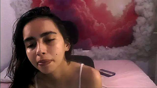 solarboom18 online show from October 28, 2025, 7:05 pm