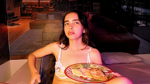 solarboom18 online show from November 26, 2025, 7:04 pm