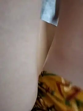 Lili 2love online show from October 28, 2025, 1:36 pm