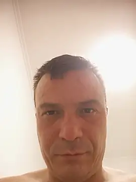 viktor1992-1-1 online show from July 21, 2026, 8:00 pm