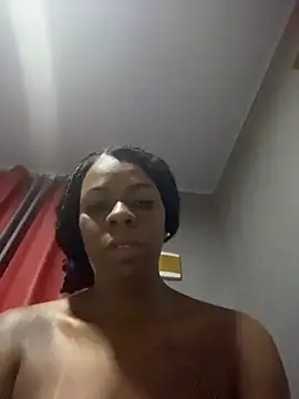 Priihmedeiros online show from May 31, 2026, 8:43 am