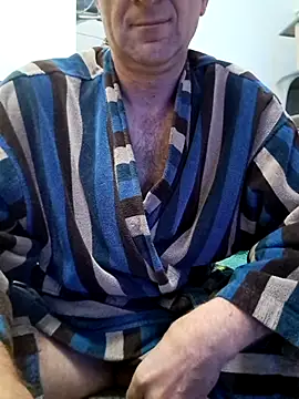 Snapshot of Vintermelon2 chatting on November 27, 2025, 7:10 am Vintermelon2 online show from November 27, 2025, 7:10 am