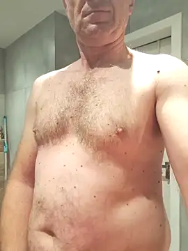 Snapshot of Vintermelon2 chatting on December 1, 2025, 6:40 am Vintermelon2 online show from December 1, 2025, 6:40 am