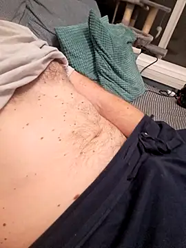 Snapshot of Vintermelon2 chatting on December 15, 2025, 8:18 am Vintermelon2 online show from December 15, 2025, 8:18 am