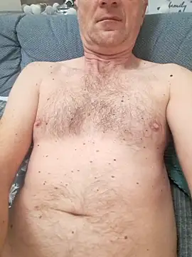 Snapshot of Vintermelon2 chatting on December 18, 2025, 7:47 am Vintermelon2 online show from December 18, 2025, 7:47 am