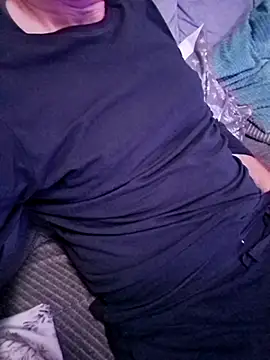 Snapshot of Vintermelon2 chatting on December 22, 2025, 7:38 am Vintermelon2 online show from December 22, 2025, 7:38 am