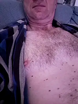 Snapshot of Vintermelon2 chatting on February 15, 2026, 7:51 am Vintermelon2 online show from February 15, 2026, 7:51 am