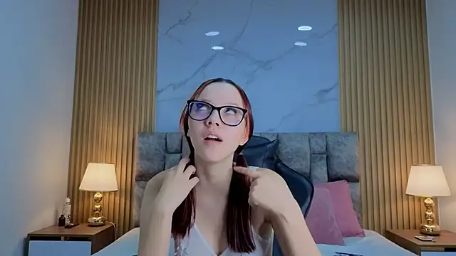 Snapshot of angel__kiss chatting on March 8, 2026, 2:43 pm angel kiss online show from March 8, 2026, 2:43 pm