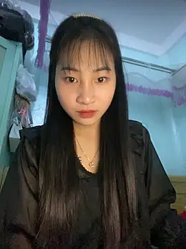 banlinh004 online show from November 23, 2025, 9:20 am