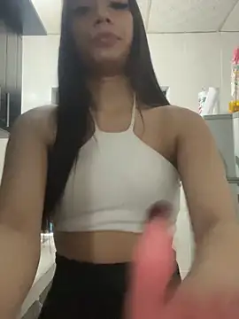 ValeStone online show from December 17, 2025, 1:44 am