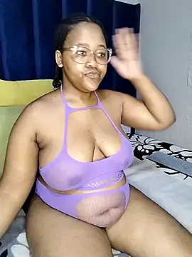 SweetJuicyPussy97 online show from February 10, 2026, 7:07 pm