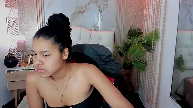 Snapshot of AriaVega chatting on March 28, 2026, 12:05 pm AriaVega online show from March 28, 2026, 12:05 pm