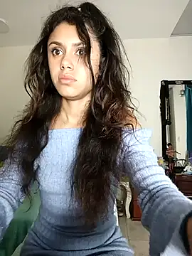 caramel doll   online show from November 15, 2025, 11:32 pm