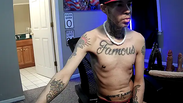 Snapshot of Michigan9000 chatting on December 20, 2025, 11:56 pm Michigan9000 online show from December 20, 2025, 11:56 pm