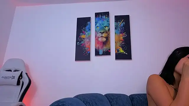 Violet Jhonson online show from October 24, 2025, 12:34 pm