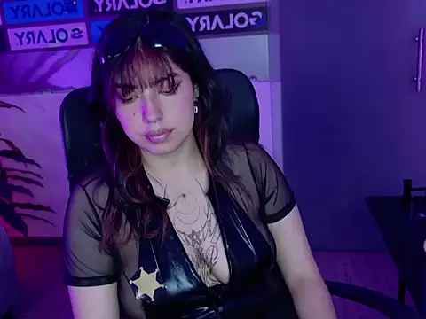 Violetta Swett  online show from November 11, 2025, 1:11 pm