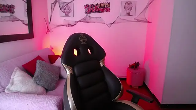 Snapshot of Andy_Eagleton_20_ chatting on October 17, 2025, 2:26 am Andy Eagleton 20 online show from October 17, 2025, 2:26 am