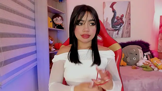 Snapshot of emma_soffia chatting on December 18, 2025, 1:22 am emma soffia online show from December 18, 2025, 1:22 am