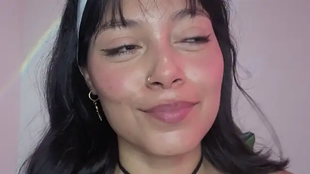 Qadeshoficial online show from April 1, 2026, 1:41 pm