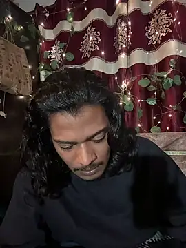 Snapshot of Ujjwallkumar0069 chatting on March 17, 2026, 4:32 pm Ujjwallkumar0069 online show from March 17, 2026, 4:32 pm