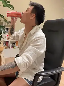 latava online show from October 28, 2025, 5:15 pm