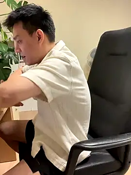 latava online show from November 5, 2025, 3:34 pm