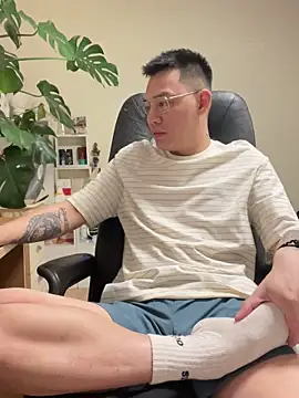 latava online show from November 29, 2025, 4:54 pm