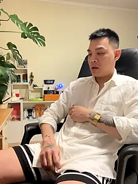 latava online show from November 30, 2025, 4:22 pm