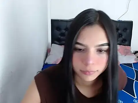 Snapshot of linnaskinyy chatting on November 27, 2025, 6:26 am linnaskinyy online show from November 27, 2025, 6:26 am