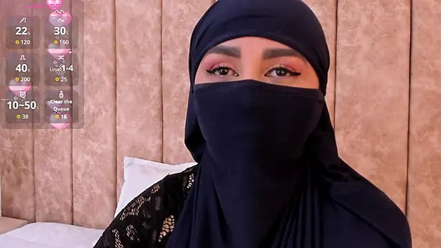  alishaa c online show from November 12, 2025, 2:01 am