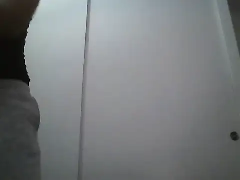 Sunny Pebble online show from November 8, 2025, 3:50 am