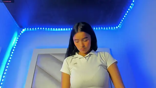 Madeline jade online show from November 6, 2025, 3:51 am