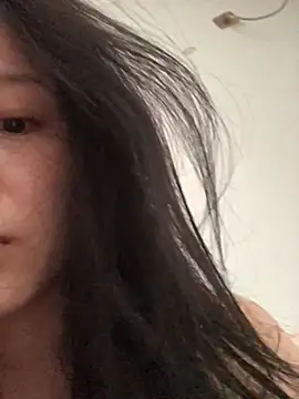 Mile-m online show from February 15, 2026, 1:02 am