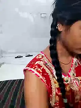 Saniya Doll online show from November 4, 2025, 2:05 pm