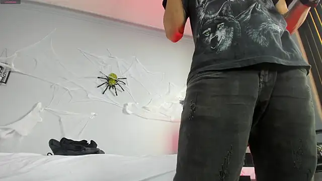 2 fire online show from October 28, 2025, 8:00 pm