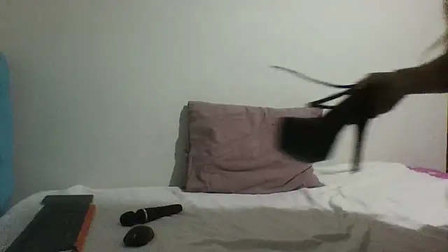 Snapshot of idil_kraliceidi chatting on November 11, 2025, 5:57 pm idil kraliceidi online show from November 11, 2025, 5:57 pm