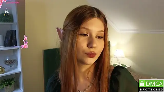 Snapshot of Eileen_Burton chatting on December 17, 2025, 6:36 pm Eileen Burton online show from December 17, 2025, 6:36 pm