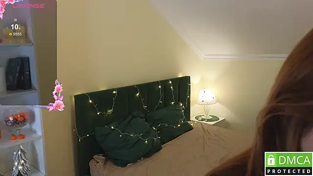 Snapshot of Eileen_Burton chatting on December 21, 2025, 6:15 pm Eileen Burton online show from December 21, 2025, 6:15 pm