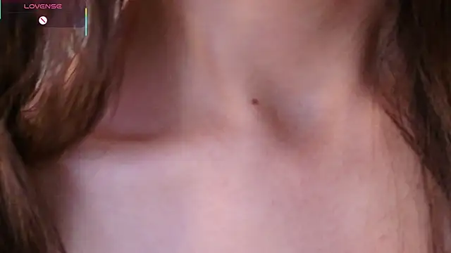 Playful Lia online show from October 10, 2025, 3:33 pm