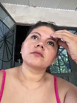 Snapshot of lady_and_charly chatting on December 19, 2025, 4:14 pm lady and charly online show from December 19, 2025, 4:14 pm