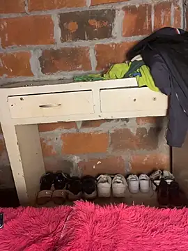 Snapshot of lady_and_charly chatting on February 6, 2026, 10:02 pm lady and charly online show from February 6, 2026, 10:02 pm