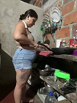 Snapshot of lady_and_charly chatting on March 1, 2026, 12:56 am lady and charly online show from March 1, 2026, 12:56 am